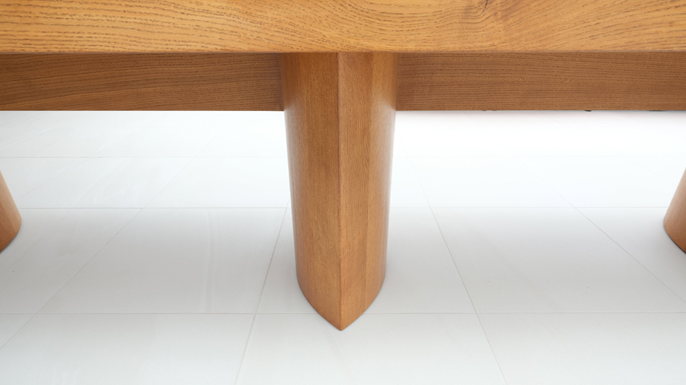 Crantock dining table